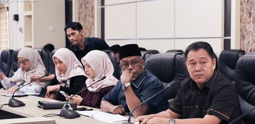 HARUS DIPERHATIKAN: DPRD Balikpapan menyoroti kemudahan perizinan melalui OSS yang membuat pertumbuhan ritel modern semakin pesat dan mengancam keberlangsungan UMKM.