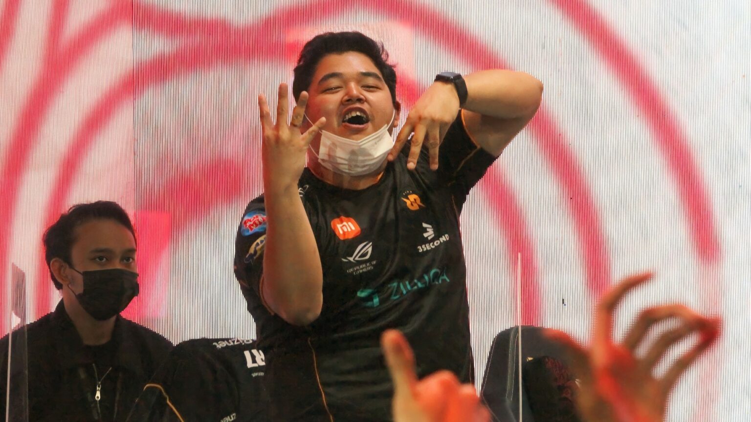 R7 mengapresiasi game play EVOS Legends yang berhasil memenangi dua match di pekan awal MPL ID Season 15.