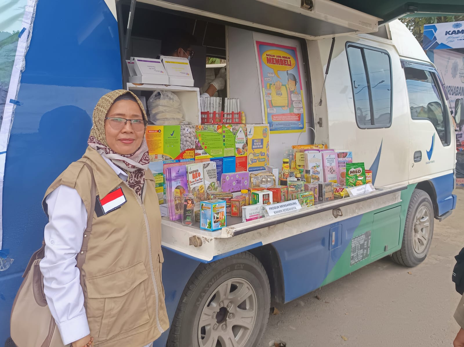 EDUKASI: BPOM memberikan edukasi masyarakat untuk waspada produk ilegal dan berbahaya tanpa izin edar