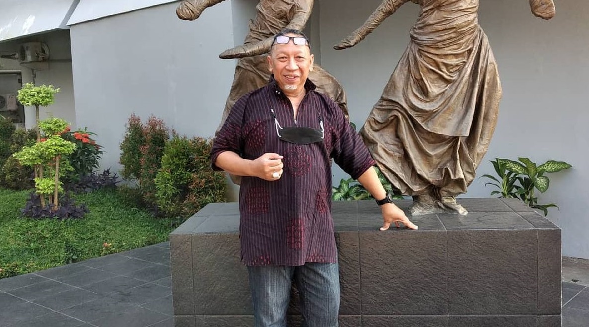 Subarkah Hadisarjana telah berpulang, tetapi dedikasi dan karyanya tetap hidup, membentuk generasi seniman teater dan perfilman Indonesia.