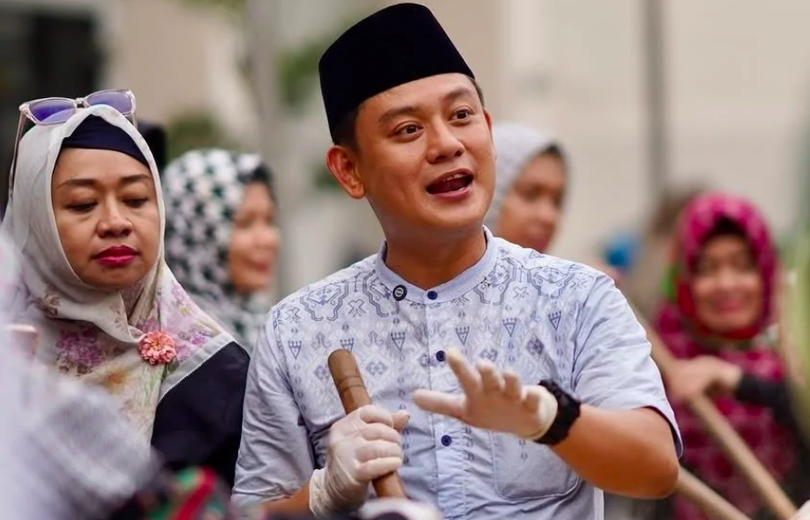 Bobon Santoso yang telah memeluk agama Islam.