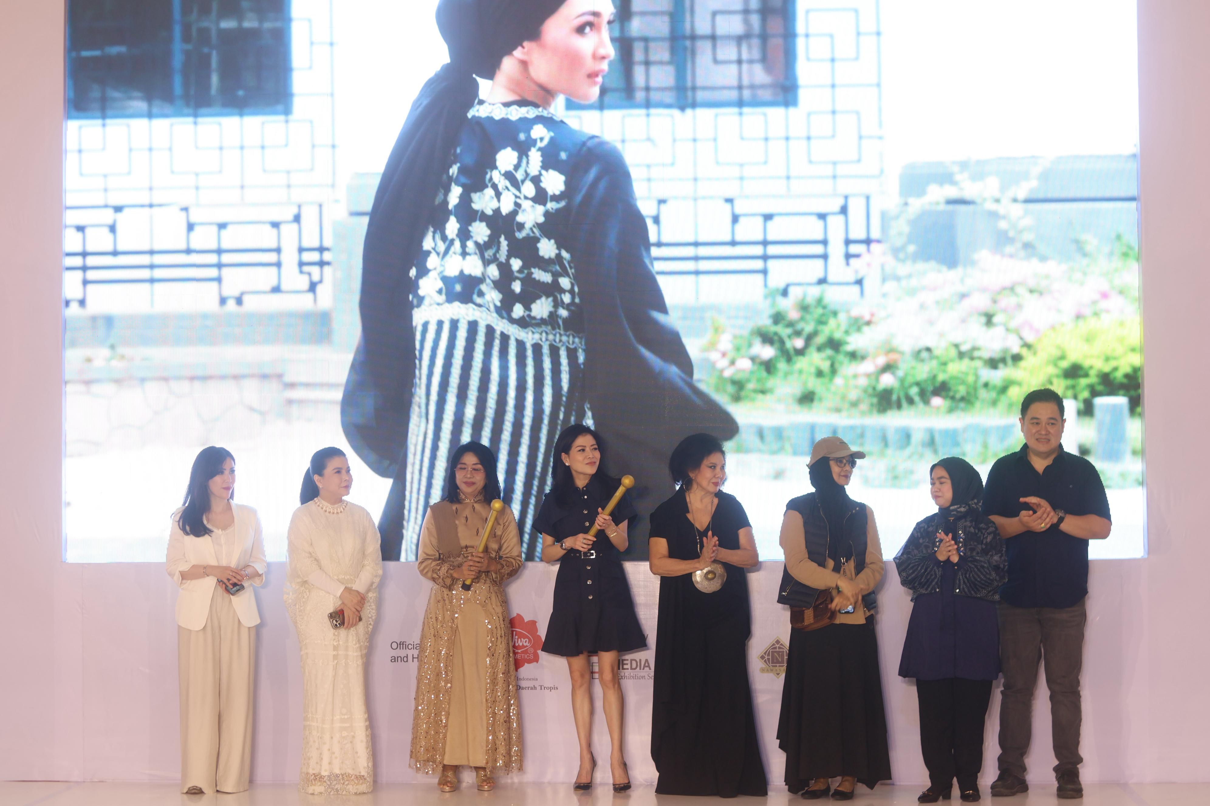 Balikpapan Fashion Week di Atrium Pentacity Shopping Venue, tanggal 10 hingga 16 Maret.
