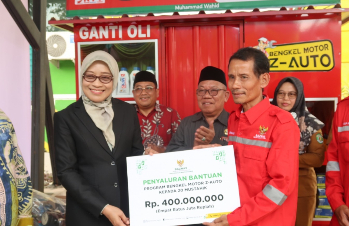 Salah satu program Baznas Kaltim melalui Program Bengkel Motor Z-Auto yang menyasar para pemilik usaha perbengkelan motor di Samarinda. (FOTO: IST)