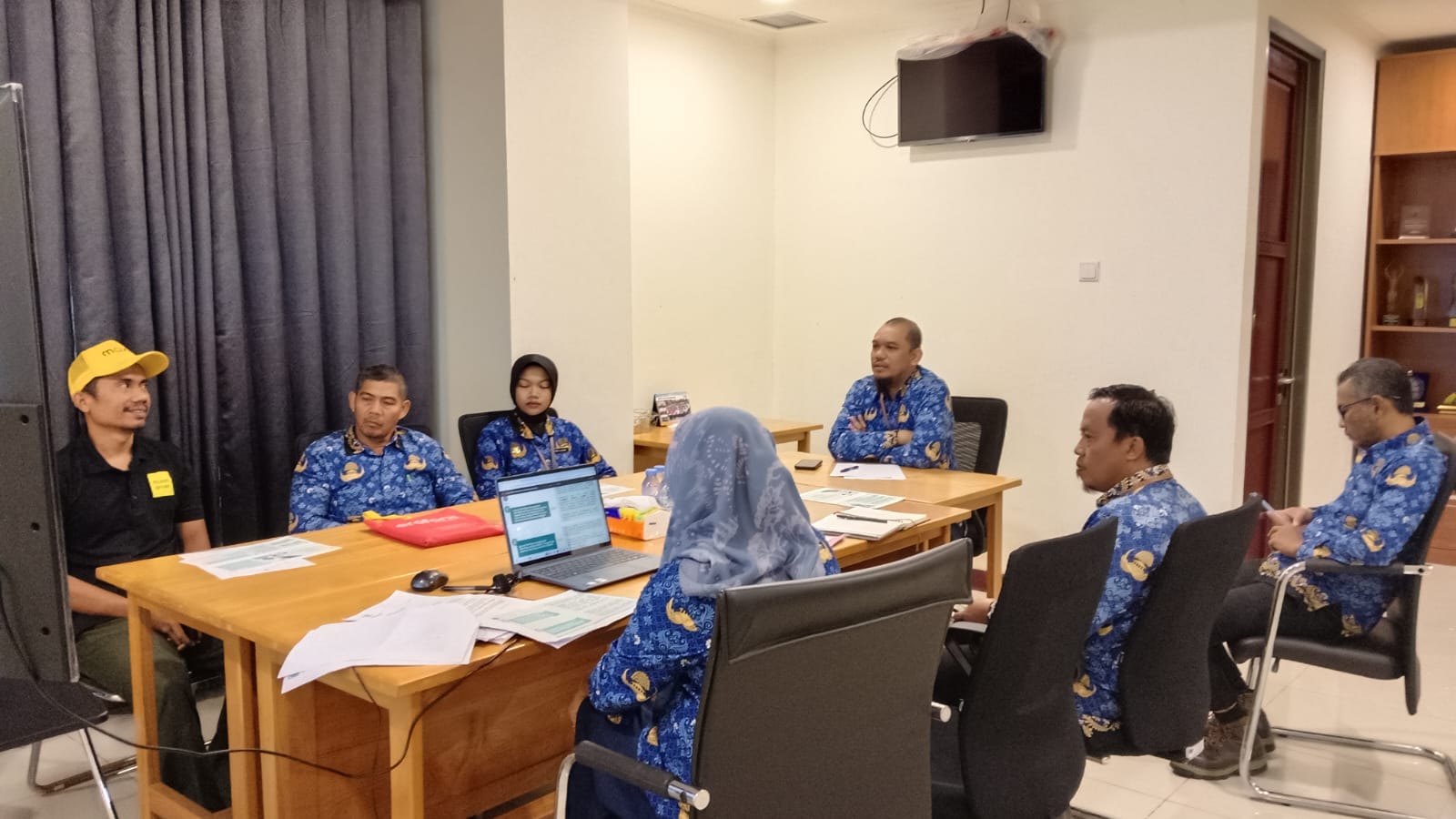 Disnakertrans Paser memanggil aplikator maxim di Kabupaten Paser membahas bonus hari raya, Senin (17/3/2025). (FOTO: IST)