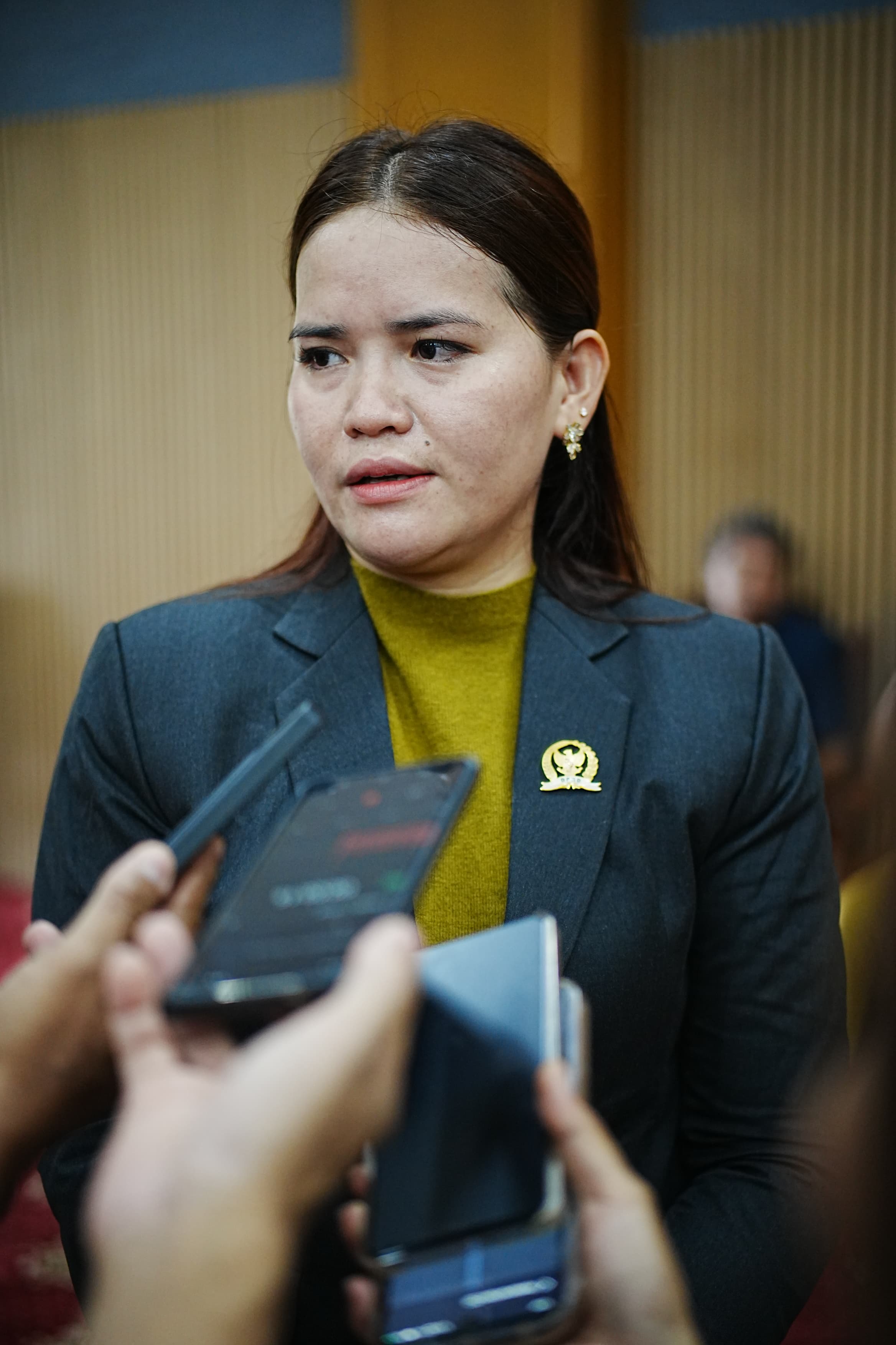 Ketua DPRD Mahulu Devung Paran.