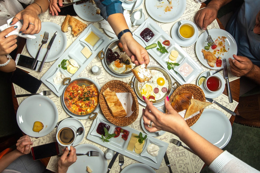 BUKBER: Jadwal buka puasa hari ini Samarinda, Kukar, dan Kubar, Rabu 19 Maret 2025.