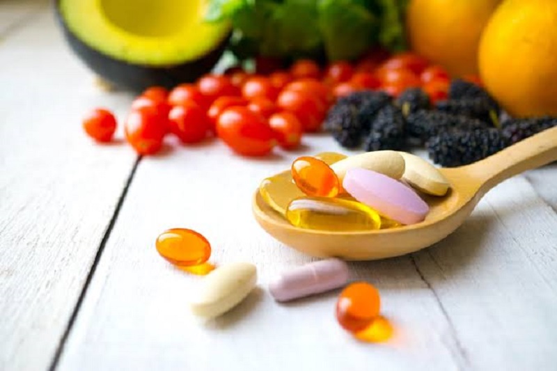 KEBUTUHAN: Konsumsi vitamin yang tepat sangat penting agar tubuh tetap sehat dan kuat menjalani ibadah puasa.