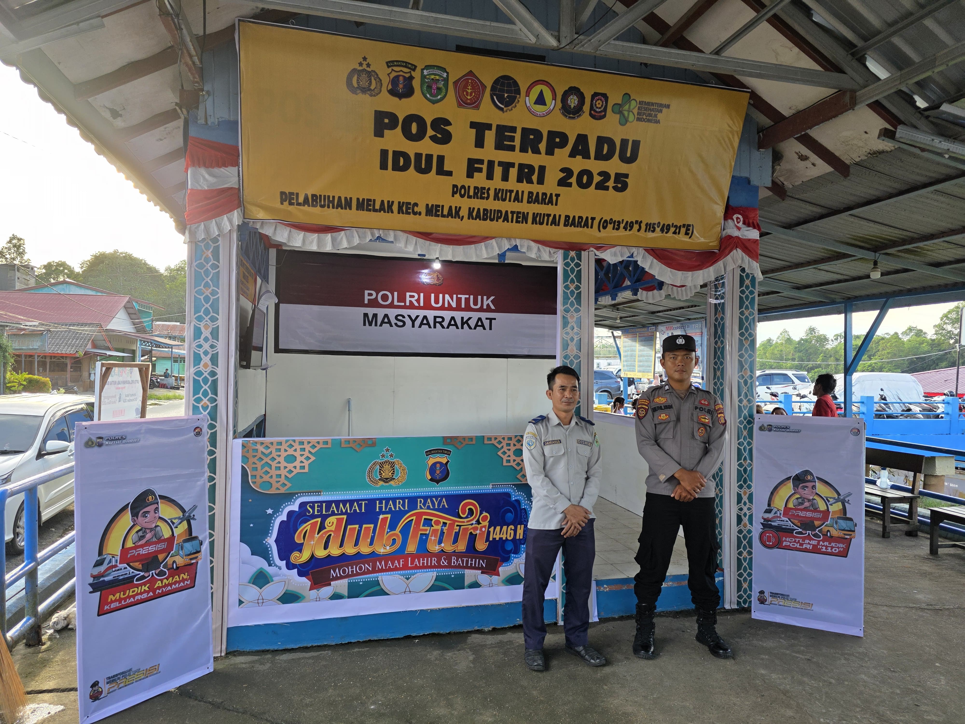 Posko terpadu Idulfitri 2025 Polres Kutai Barat di Pelabuhan Melak. (IST)