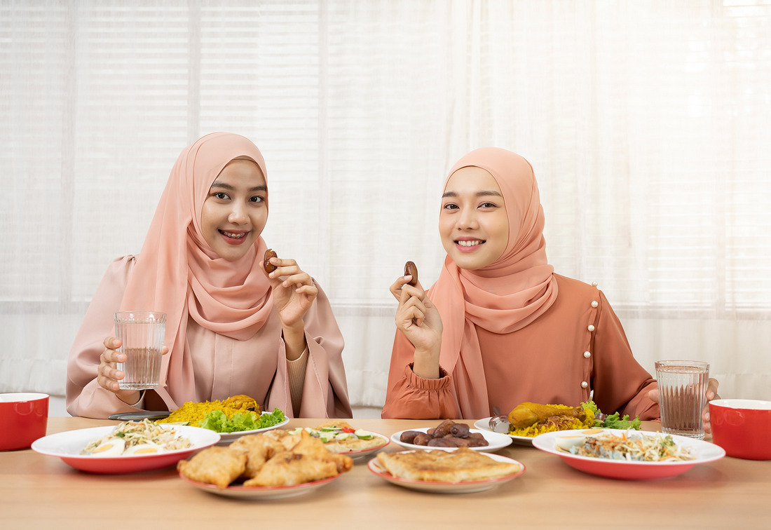 BERBUKA: Jadwal buka puasa hari ini Jakarta, Surabaya, dan Bandung, Senin 24 Maret 2025.