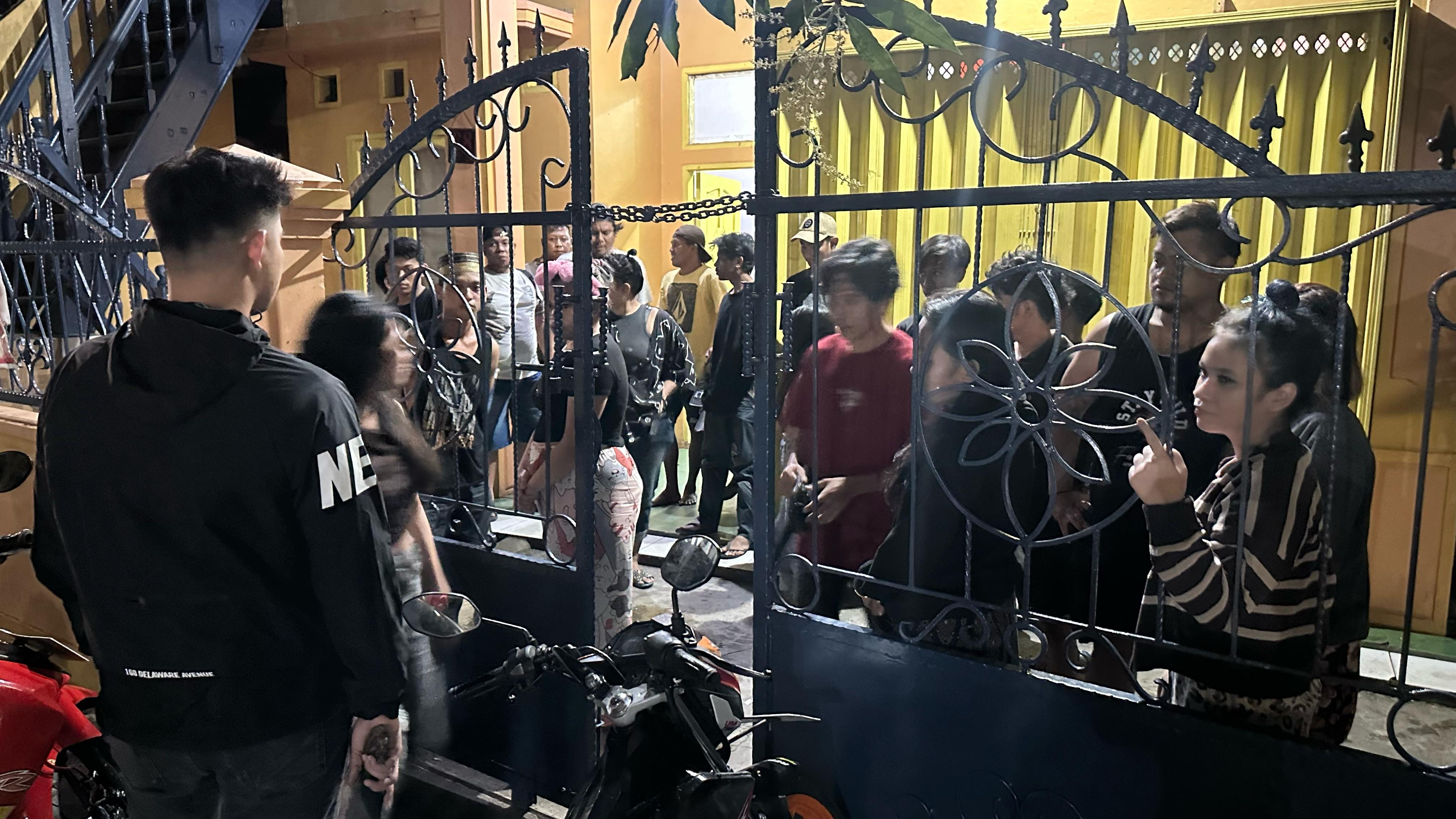 NAKAL: Kecurigaan itu terbukti. Sekitar pukul 01.50 Wita, polisi mendapati puluhan remaja yang menginap tanpa identitas resmi. (IST)