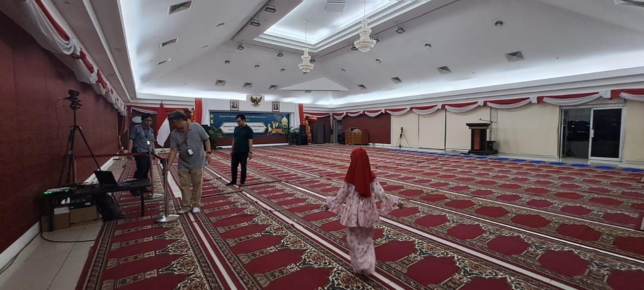 Suasana persiapan sholat Idul Fitri di KBRI Kuala Lumpur pada Minggu, 30 Maret 2025.