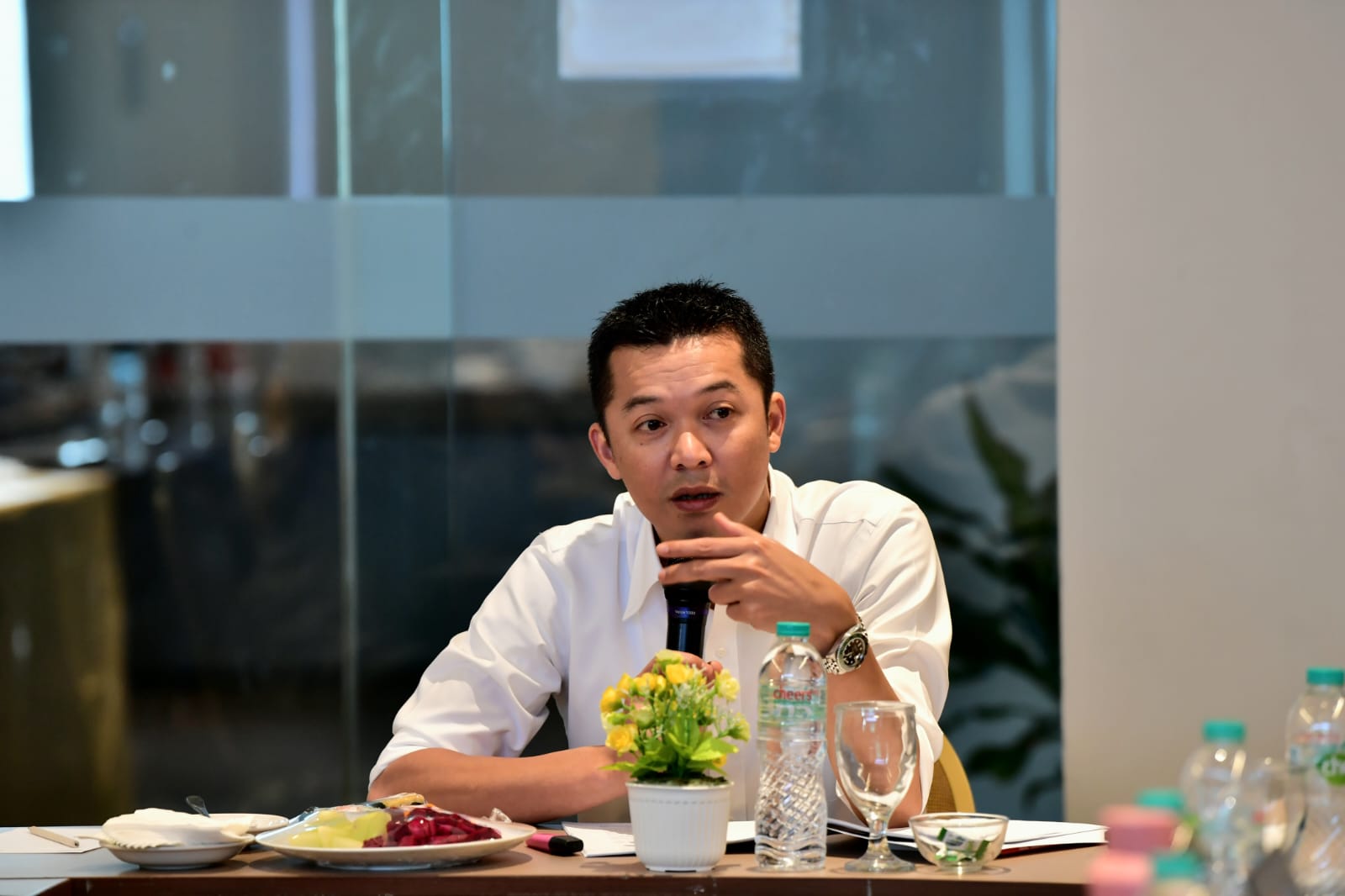 Wamenpora Taufik Hidayat.