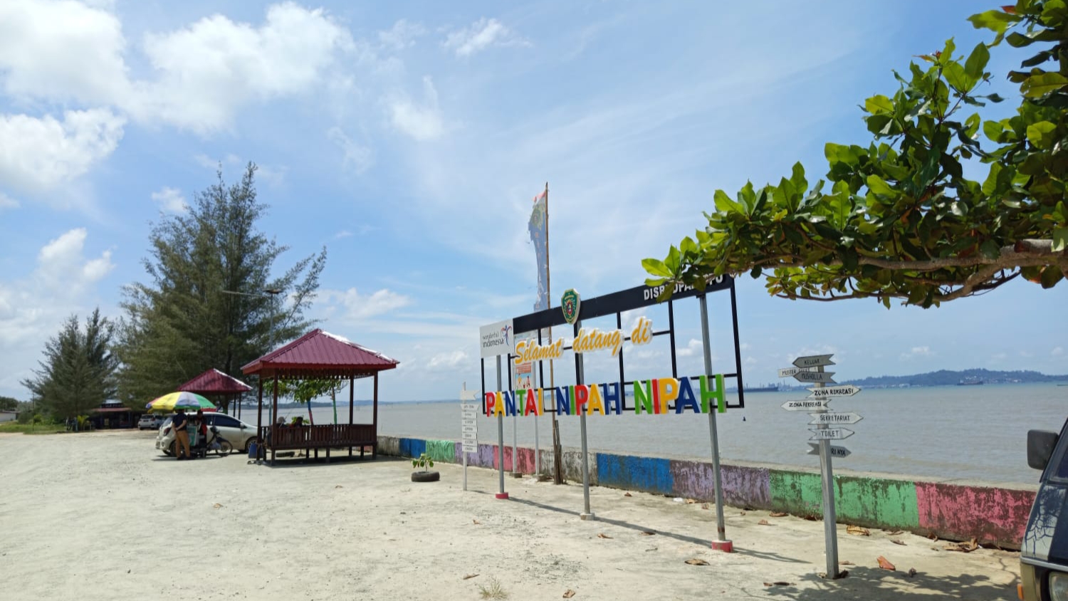 Ilustrasi Pantai Nipahnipah.