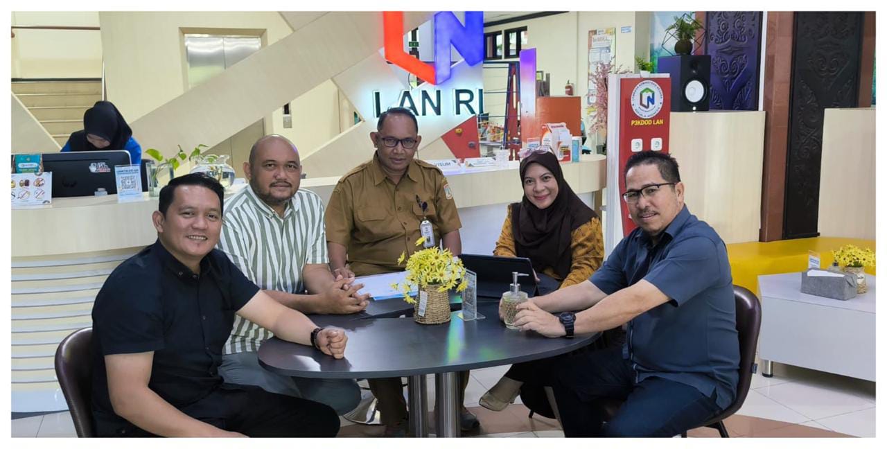 PEMBERDAYAAN: Peserta pelatihan Kelompok 2 terdiri dari Ardiansyah AK SE, Novenandhana Hidayat Vijaya SE, Qomar Setiawan SE MSi, Satriyo Taufiq Dwi NB SSTP MH,&nbsp; dan dr Heriyadi Suranta.  &nbsp;