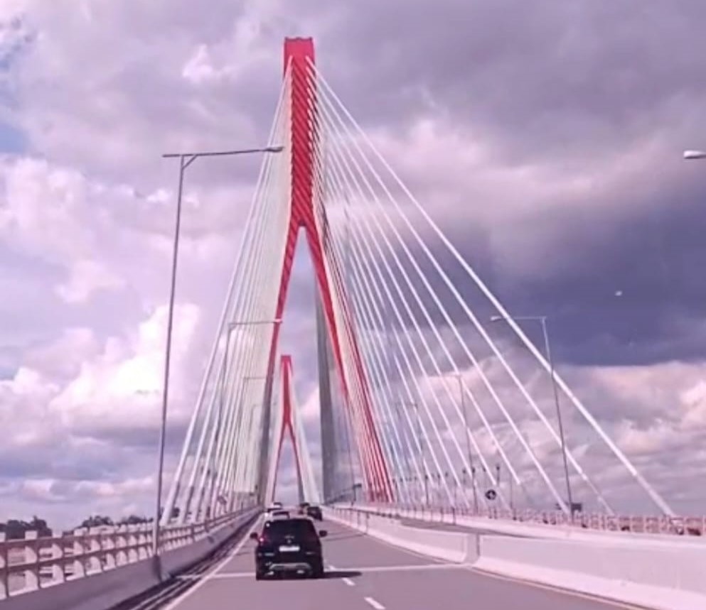 ALTERNATIF: Jalan Tol IKN kawasan Pulau Balang menjadi jalur alternatif saat mudik dan arus balik Lebaran lalu.