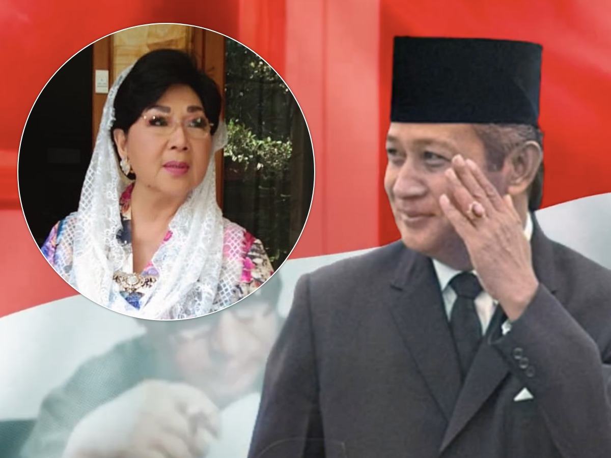 Titiek Soeharto menciptakan lagu untuk Presiden Soeharto yang berjudul Bapak Kami Soeharto.