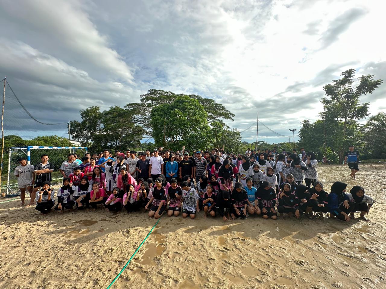 Skuad bola tangan Balikpapan menyiapkan kekuatan untuk Kejurprov Handball Junior di Samarinda.