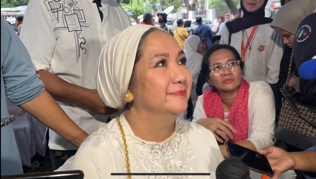 Petty Tunjungsari ungkap alasan menolak dunia musik meski anak Titiek Puspa.