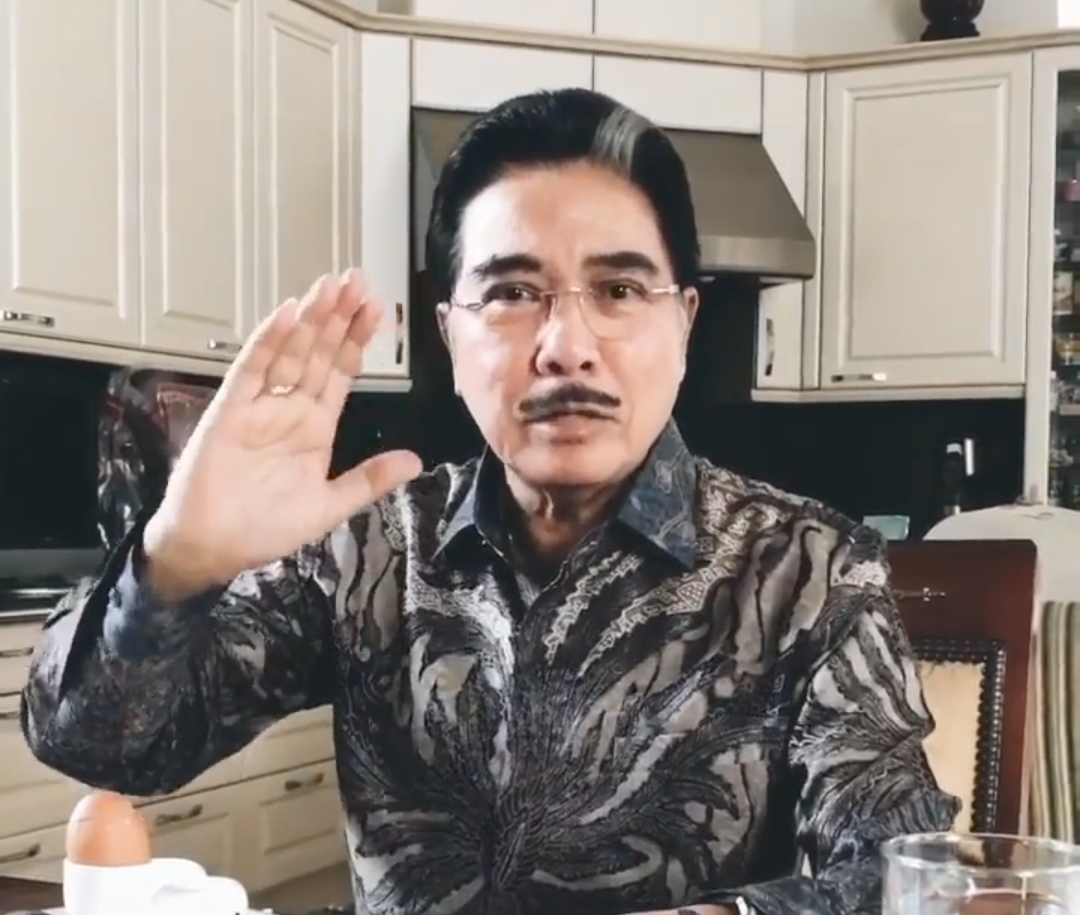 Hotma Sitompul.
