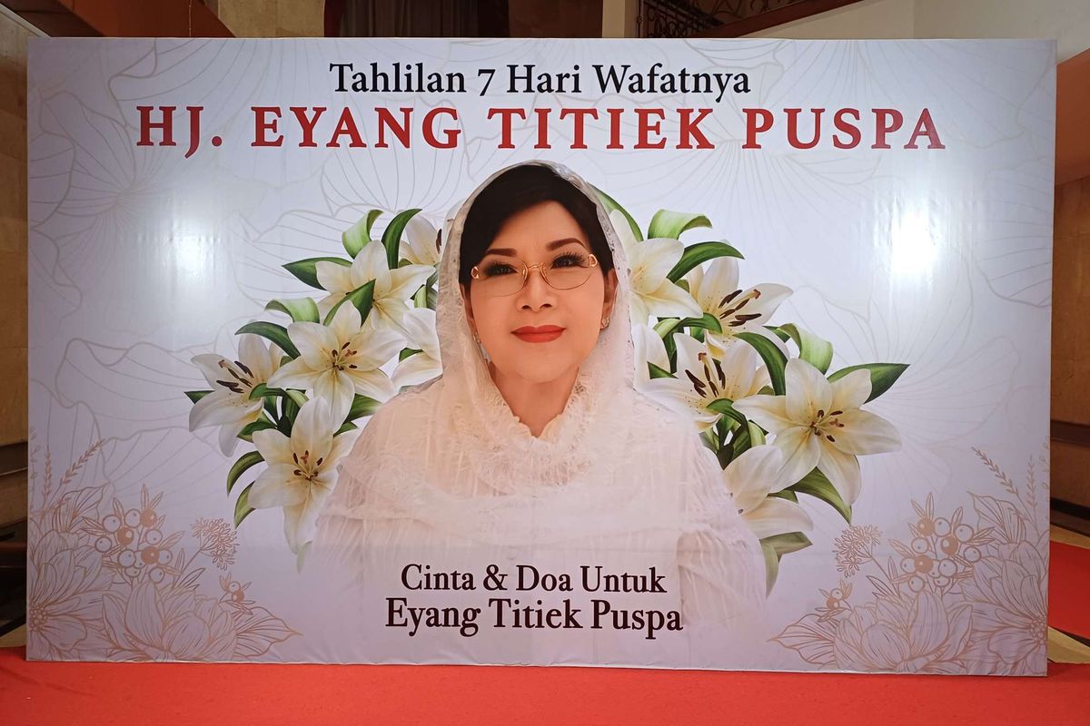 Keluarga menggelar tahlilan Titiek Puspa di Gedung PTIK Jaksel.