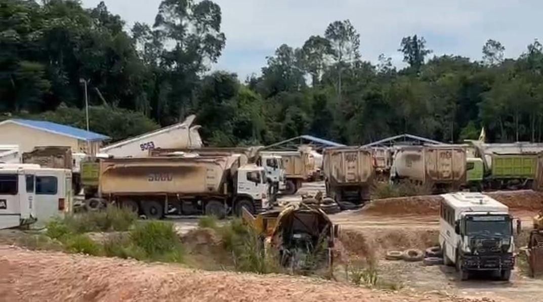 TUNGGAKAN: Kondisi terkini site PT HWA nampak sepi dari aktivitas. Karyawan sebagian sudah dirumahkan.