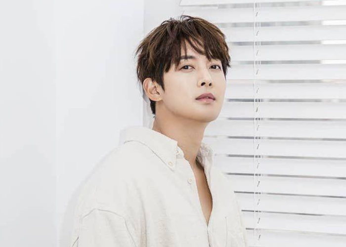 Kim Hyun Joong.