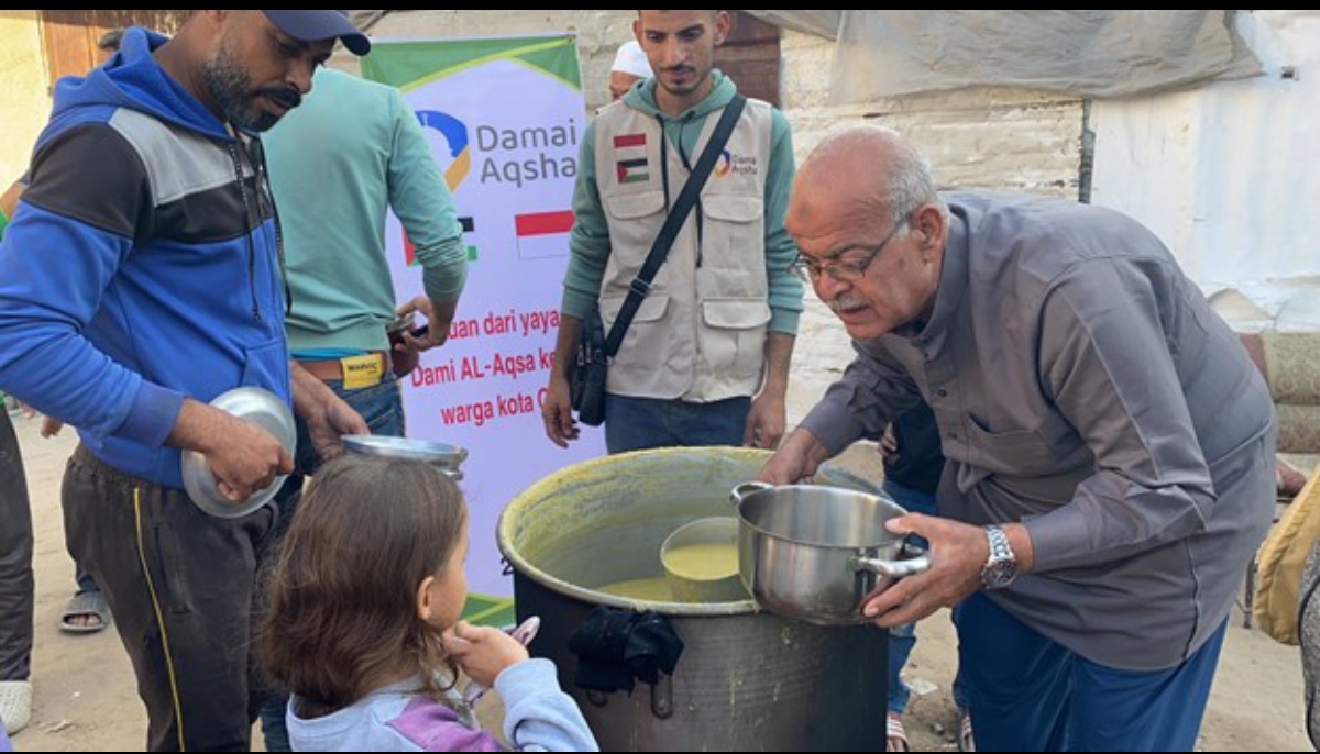 SAMPAI: Bantuan masyarakat Indonesia yang dihimpun oleh Yayasan Damai Aqsha Samarinda sampai dengan baik kepada yang berhak menerima di Gaza, Palestina.(Dok Damai Aqsha)