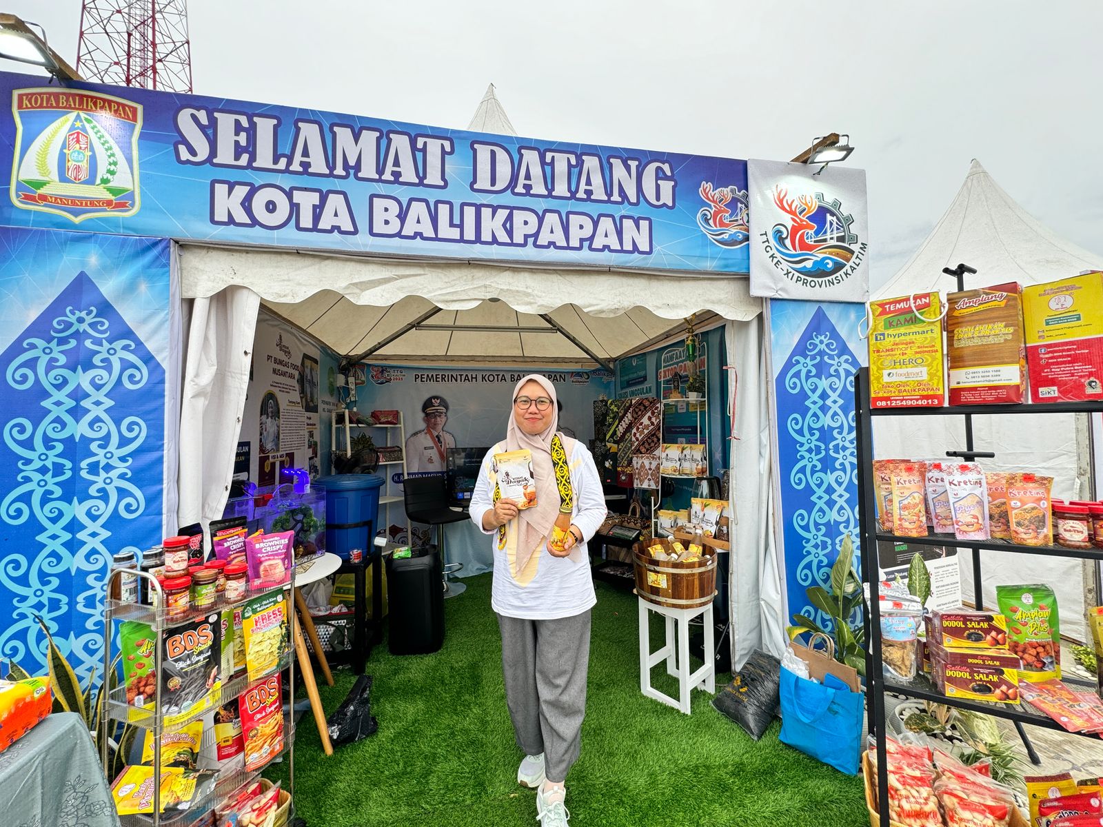TEKUN: Nurul Ahnadian punya niat dan mental yang kuat. Jatuh bangun dia jalani untuk bangun usaha minuman kesehatan, sampai akhirnya bisa ekspor mandiri ke luar negeri.