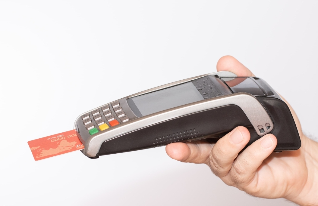 TRANSAKSI: Total volume transaksi kartu debit tercatat 35,07 juta dengan nilai Rp 40,83 triliun.