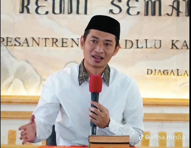 Gus Alam meninggal dunia usai dirawat pasca kecelakaan di Jawa Tengah.