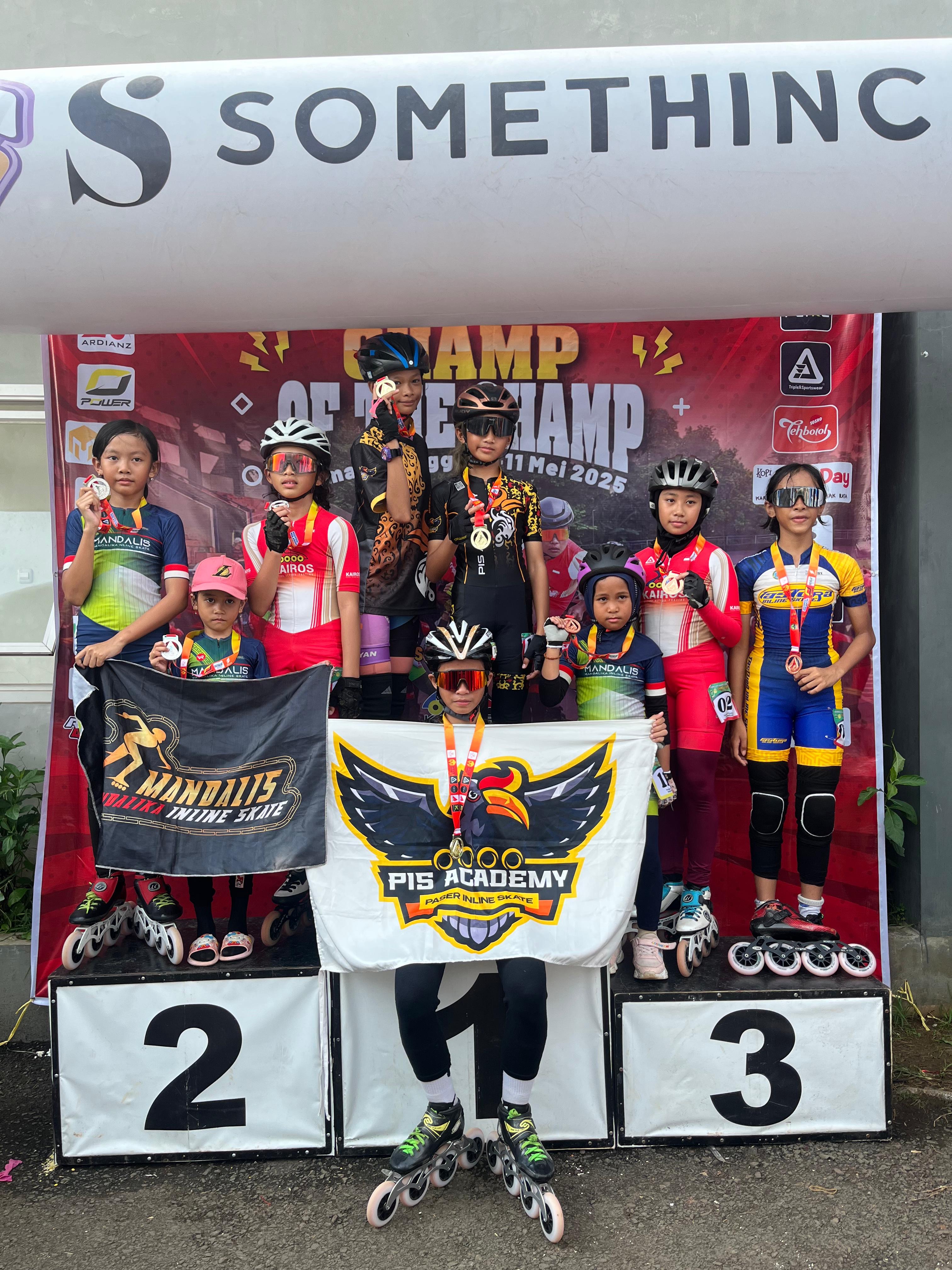 Atlet usia dini Paser meraih prestasi nasional di ajang Sepatu Roda Champ of the Champ 2025 di Semarang.