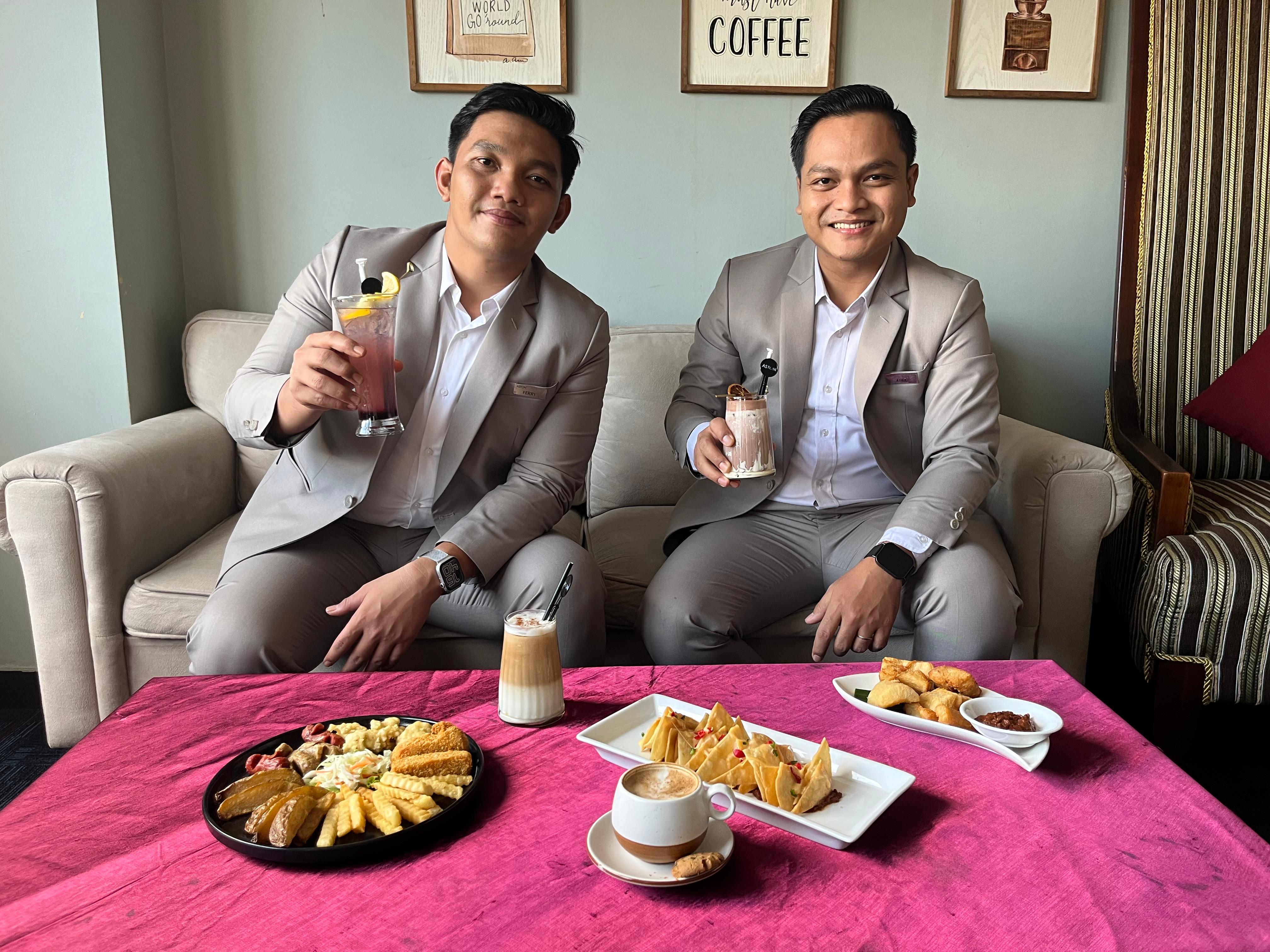 HARUS RESERVASI: Sixteen lounge menawarkan romantic dinner package seharga Rp 850 ribu ++ per pasangan, termasuk pilihan menu spesial dan minuman, bisa dinikmati di balkon dengan view Sungai Mahakam.