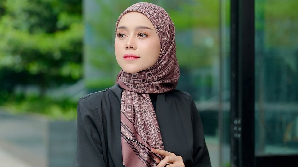 Lesti Kejora dilaporkan ke Polda Metro Jaya atas dugaan pelanggaran hak cipta lagu.