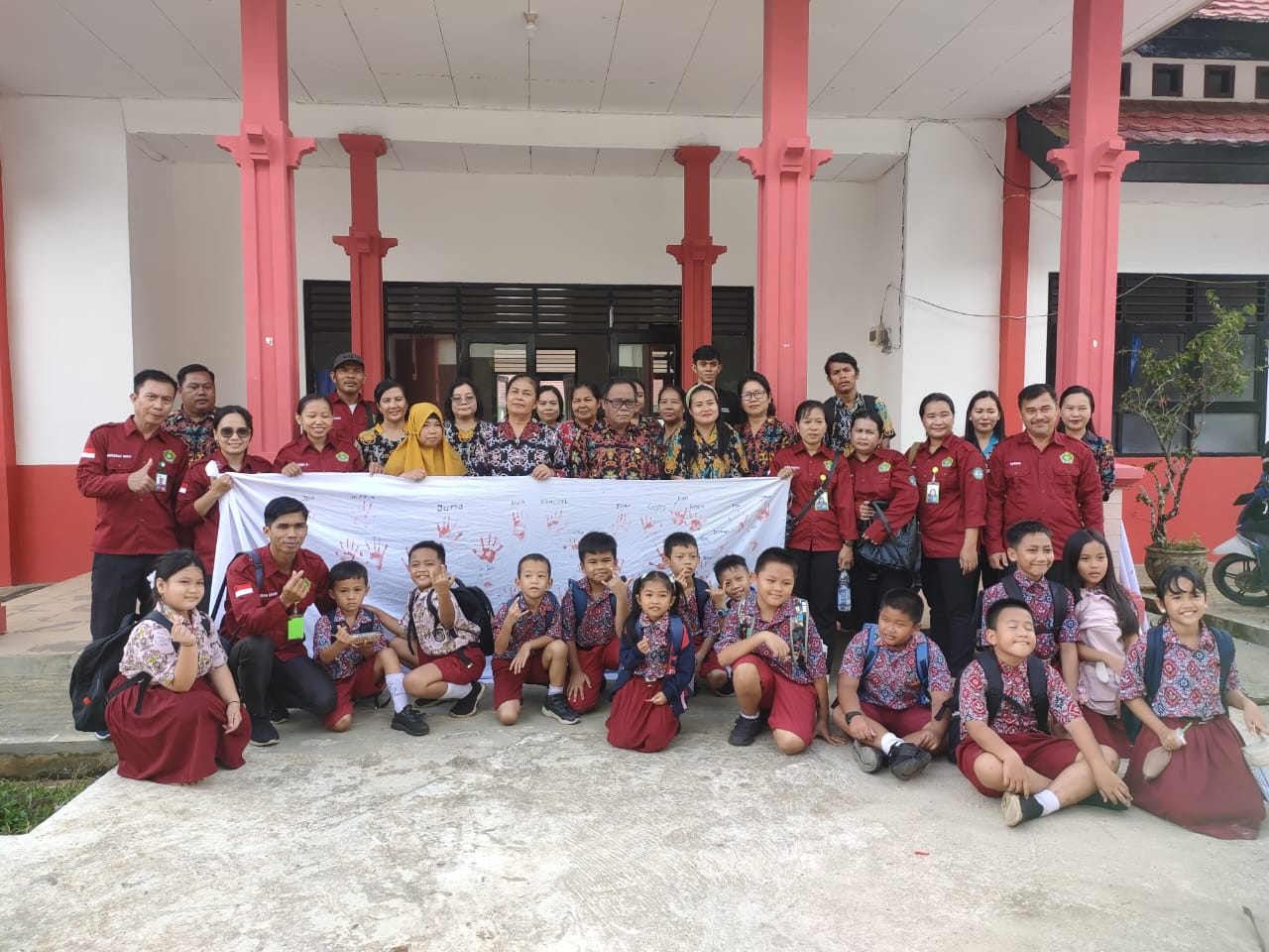 PENCEGAHAN: Sosialisasi Stop Bullying di SDN 004 Barong Tongkok.