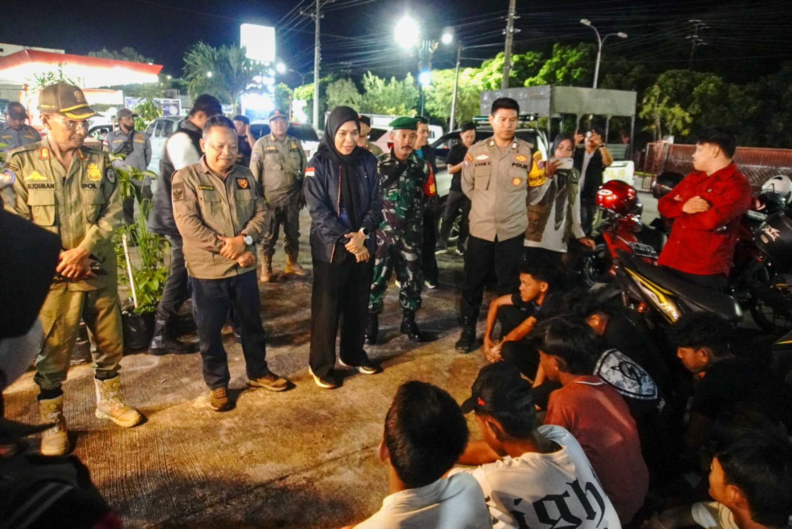 Tim gabungan melanjutkan sosialisasi terkait waktu wajib belajar (Wajar) yang diterbitkan oleh Pemkot Bontang. (ADIEL KUNDHARA/KP)