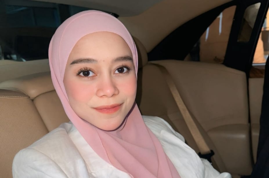 Lesti Kejora dilaporkan Yoni Dores atas dugaan pelanggaran hak cipta lagu. Kuasa hukum Lesti angkat bicara soal tuduhan ini.