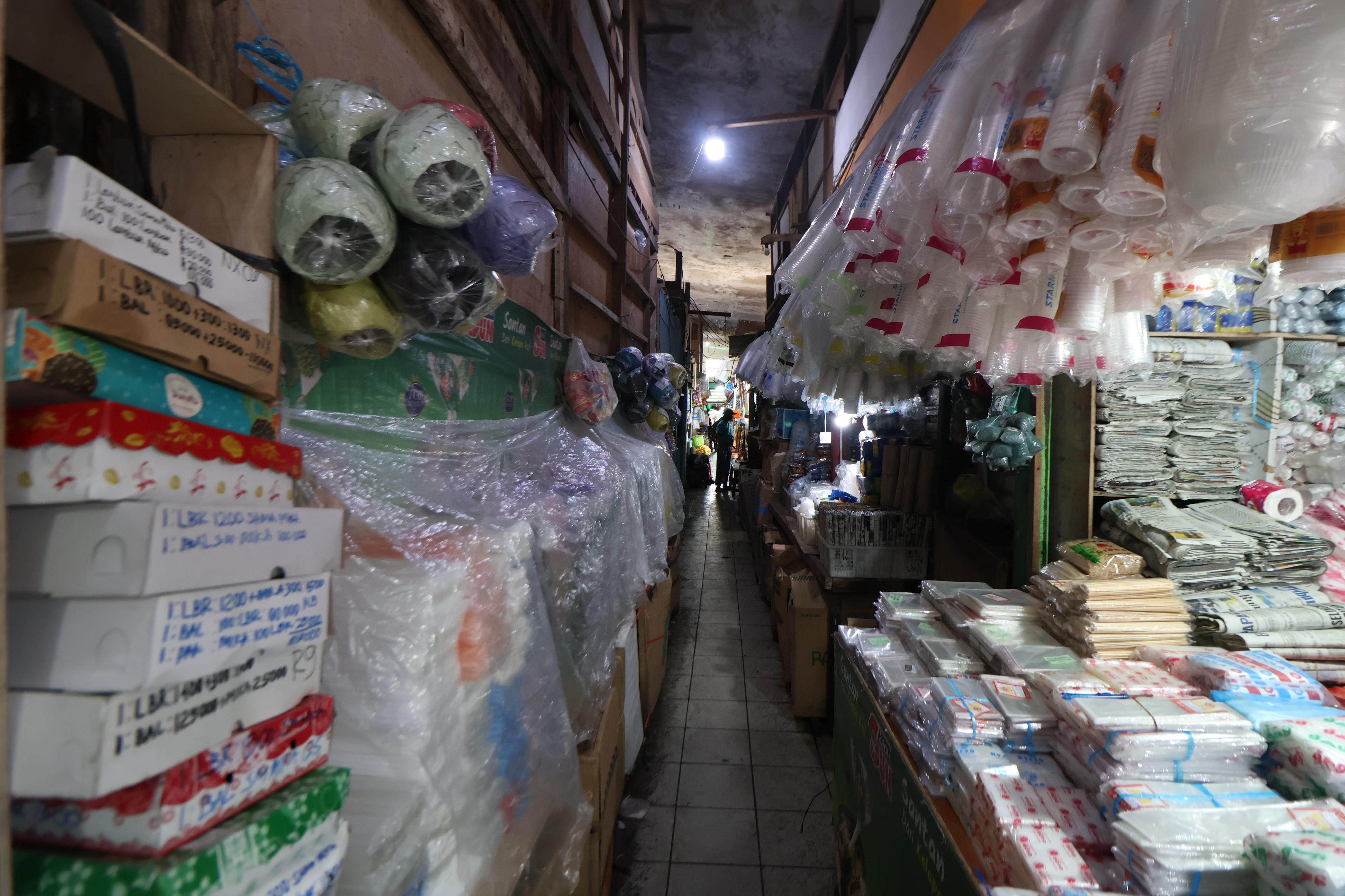 PERLU DITATA: Pasar Klandasan jadi fokus karena berada di pusat kota. (FOTO ANGGI PRADITHA/KP)