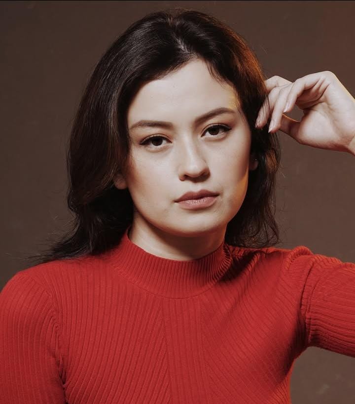 Kimberly Ryder.