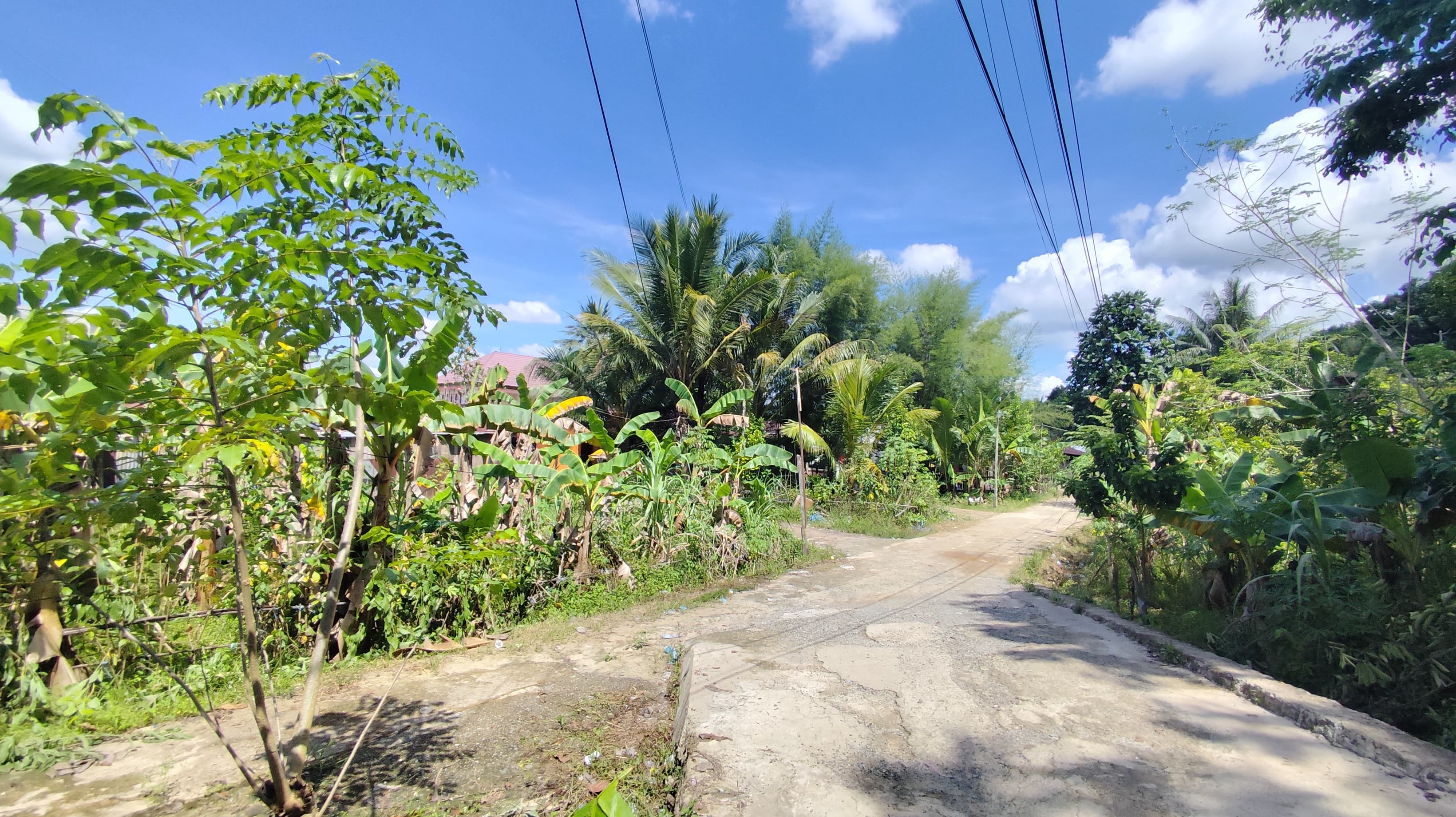 SEGERA DIBAYARKAN: Pemkot Samarinda menarget percepatan pemberian santuanan atas lahan yang diduduki warga di belakang Kantor UPW IV Perumdam Tirta Kencana Samarinda. (FOTO DENNY SAPUTRA/KP)