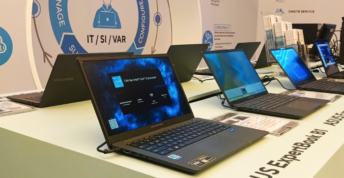 ASUS ExpertBook P3405CVA: Laptop bisnis tahan banting dengan performa tinggi dan fitur AI canggih.