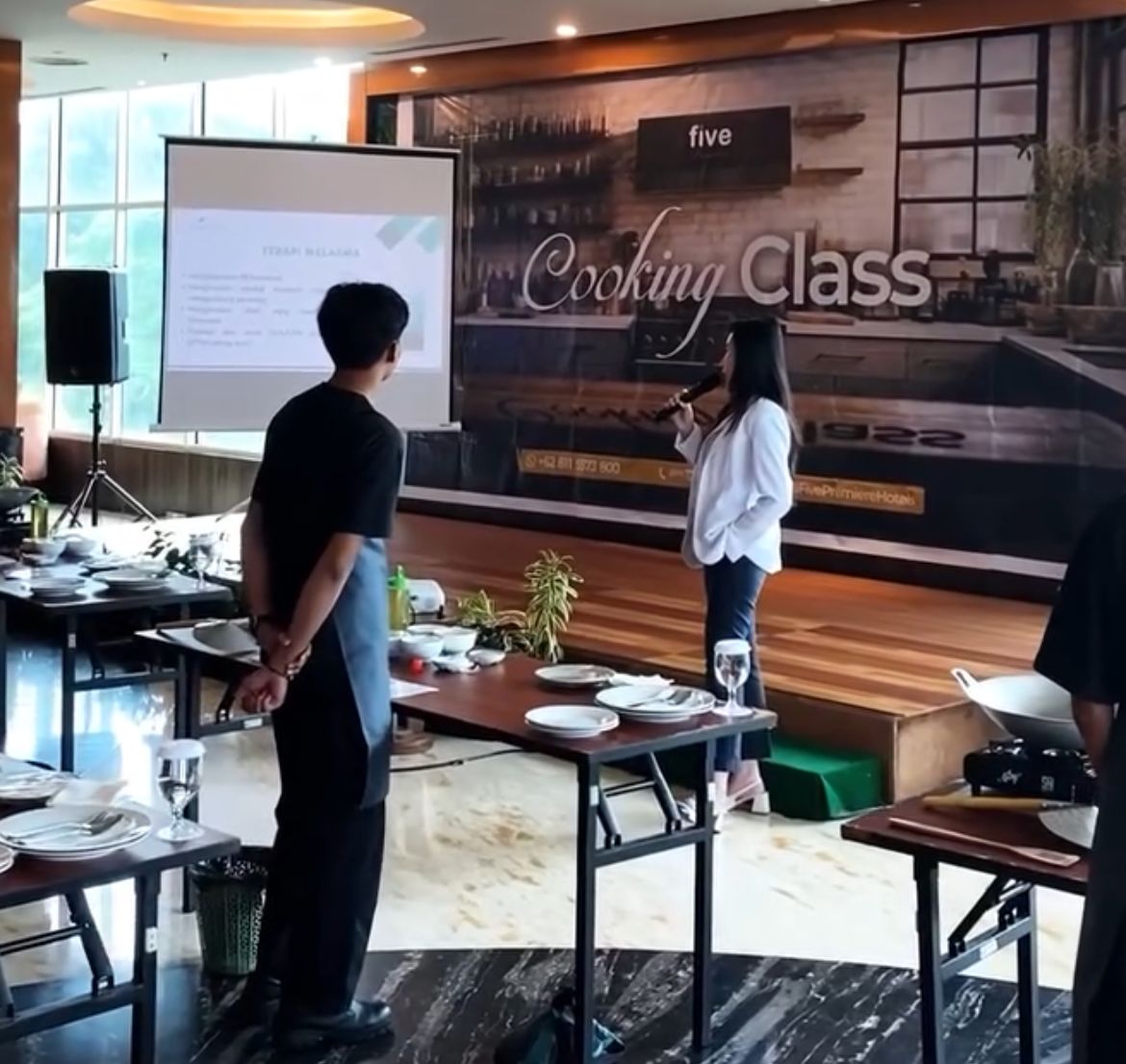 BANTING STIR: Dari yang semula menggantungkan pemasukan pada kegiatan instansi, manajemen Hotel Premiere Samarinda gencar menggelar acara sosial.