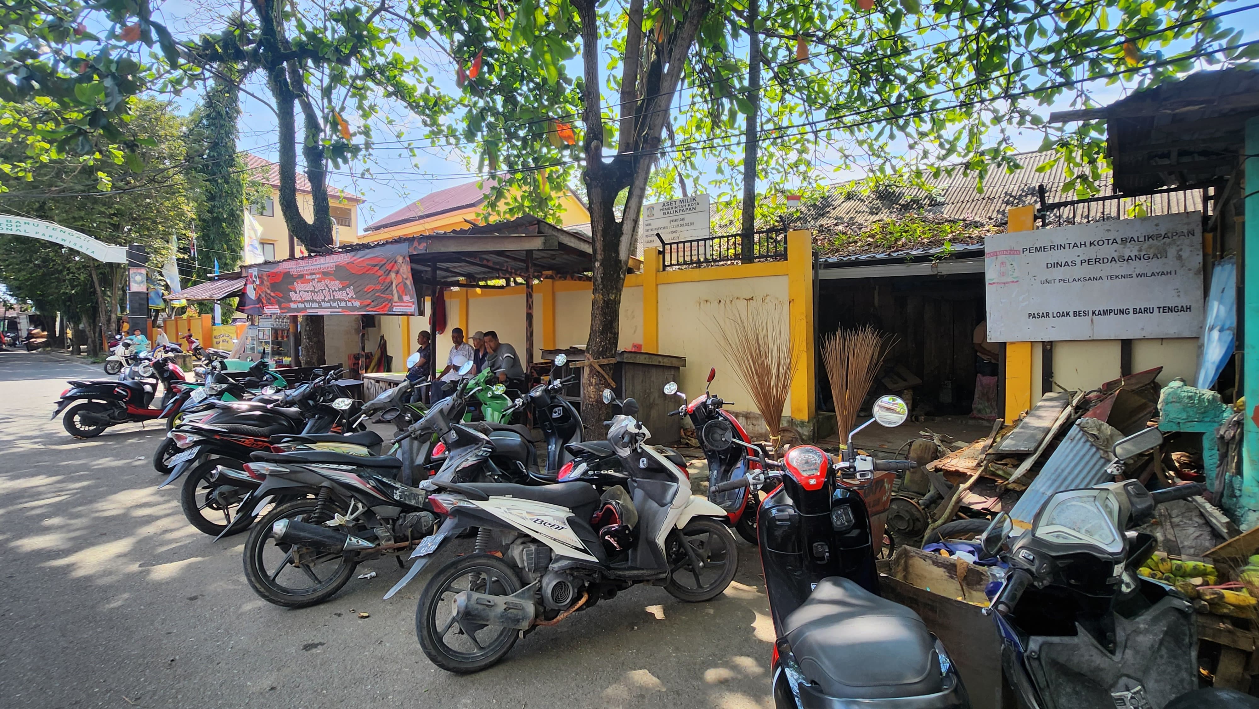 Sempat gagal tender, Disdag Balikpapan persiapkan kembali proyek lelang untuk Revitalisasi Kawasan Hijau Eks Pasar Loak Besi dan Warung Kampung Baru Tengah. (FOTO: ANGGI PRADITHA/KP)
