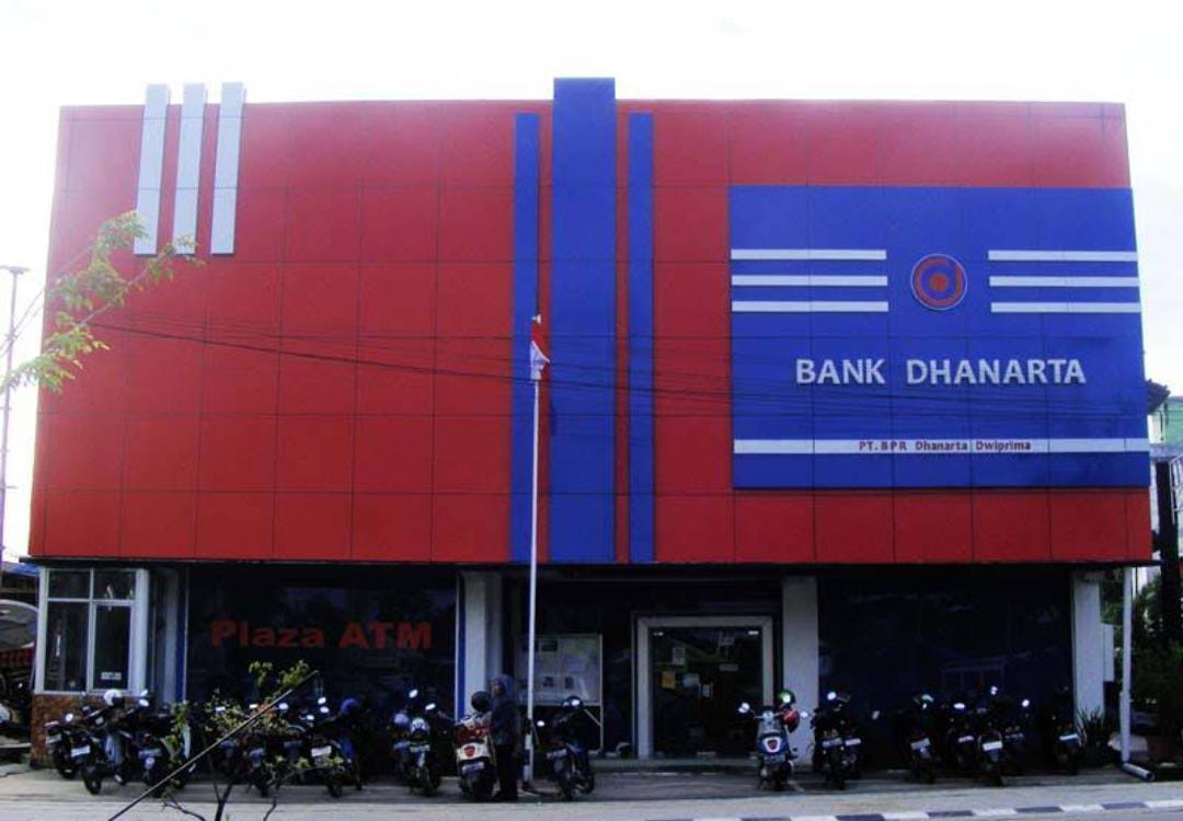 Kantor PT Bank Perekonomian Rakyat Dhanarta Dwiprima di Bontang. (FOTO: IST)