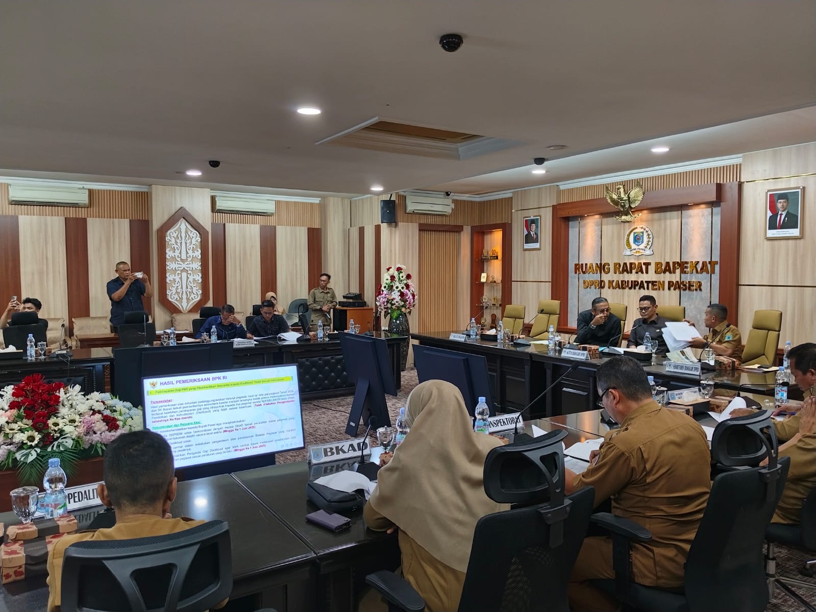 DPRD Paser menggelar rapat terkait temuan BPK Kaltim dengan sejumlah OPD di&nbsp;Pemkab Paser, Selasa (10/6/2025).