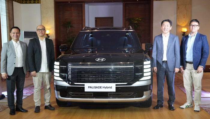 Hyundai All-New PALISADE Hybrid resmi meluncur di Indonesia, tampil gagah dengan desain LED dual projector dan velg alloy 21 inci, menegaskan posisinya sebagai SUV premium.