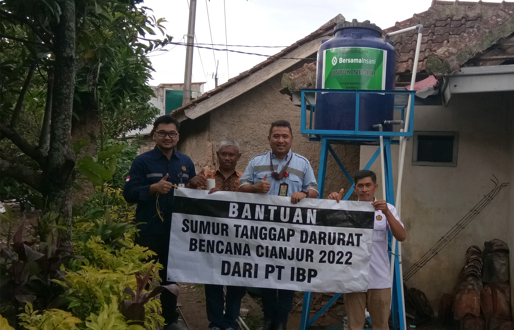 MERINGANKAN: Bantuan sumur bor kedua di pengungsian Desa Warung Seseupan RT 01/RW 08, Kecamatan Cugenang, Kabupaten Cianjur.