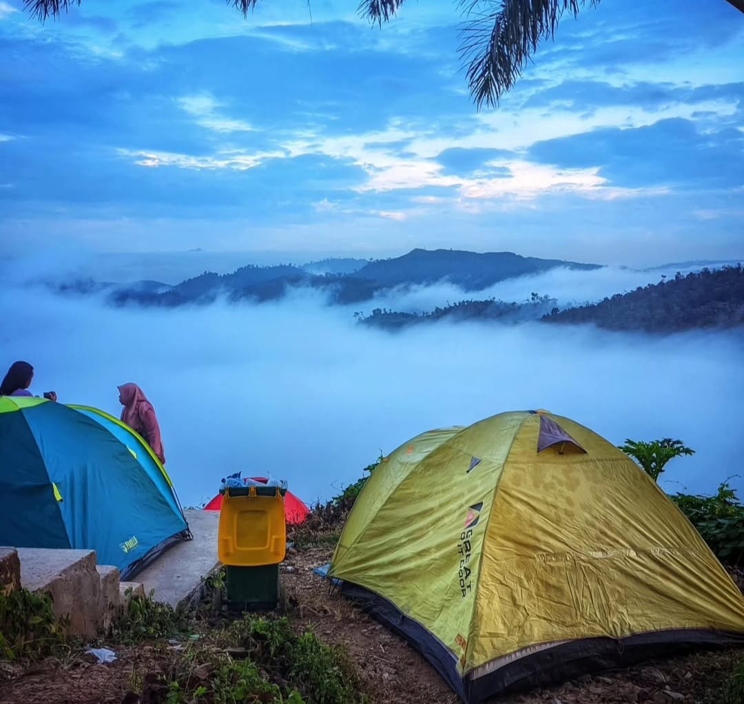 DESTINASI: Salah satu destinasi wisata yang jadi daya Tarik di Paser adalah Gunung Boga atau Gunung Embun.
