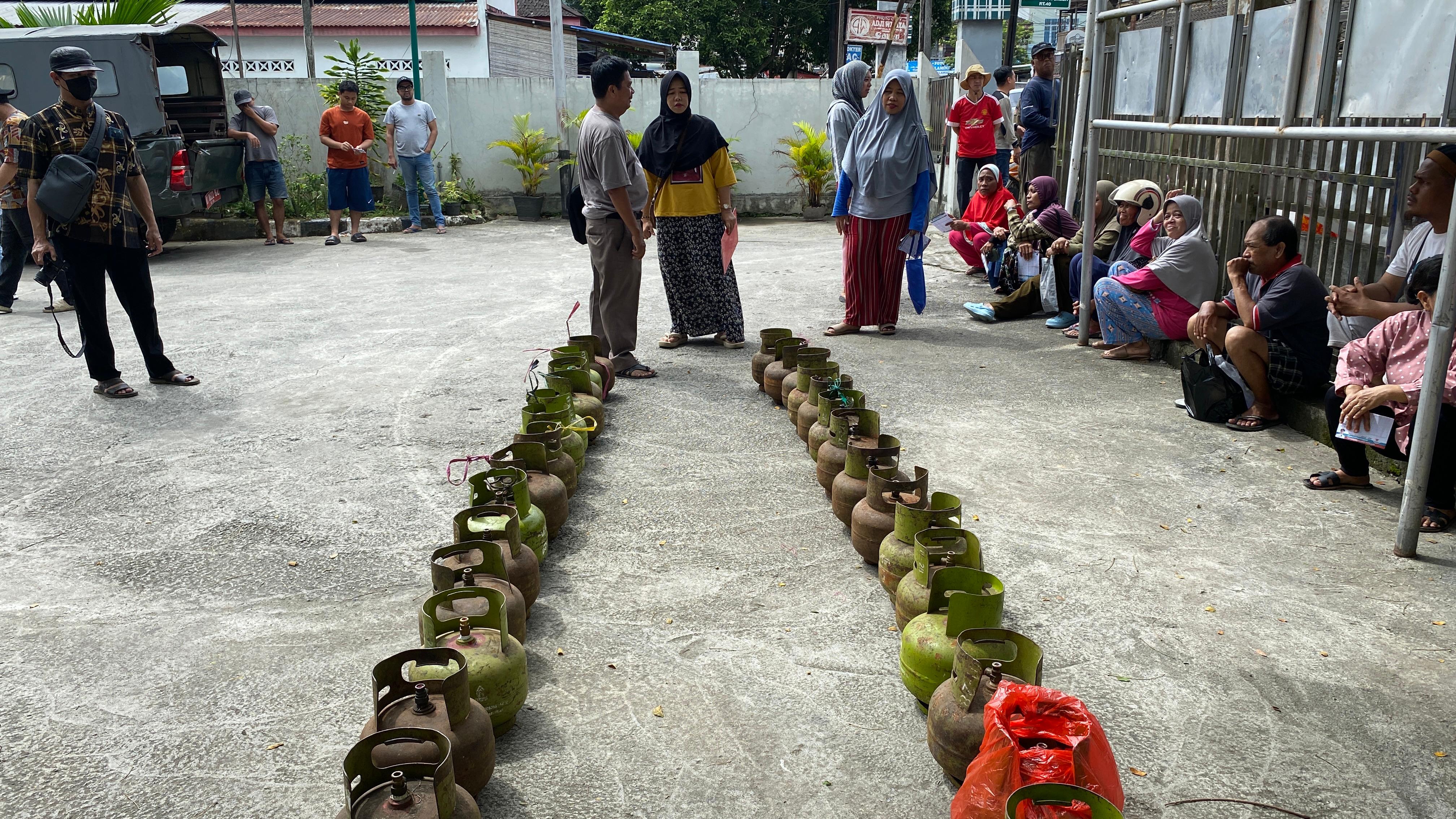 TELUSURI: Kelangkaan elpiji 3 kg sejatinya bukan disebabkan kuota yang disediakan. (RAMA SIHOTANG/KP)