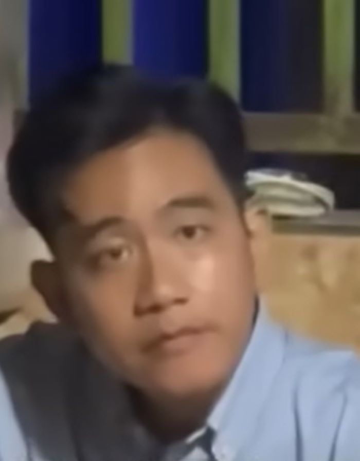Tangkapan layar Wapres Gibran Rakabuming berdialog dengan warga Muara Kate, Kabupaten Paser, Sabtu (14/5) malam.