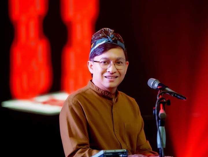 Musisi Yovie Widianto.